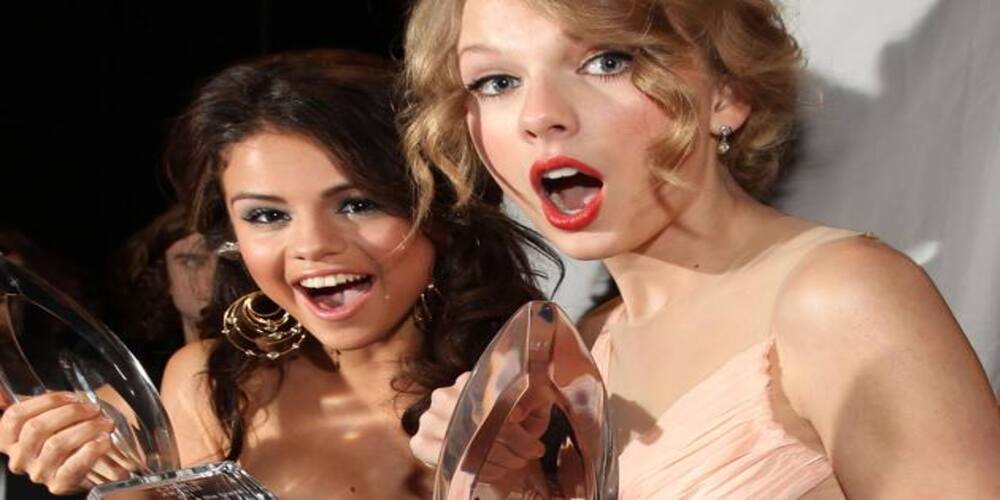 Tình bạn vượt thời gian Selena Gomez và Taylor Swift