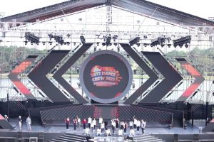 Sân khấu Dalat Best Dance Crew 2023 – Hoa Sen Home International Cup nóng dần tại quảng trường Lâm Viên