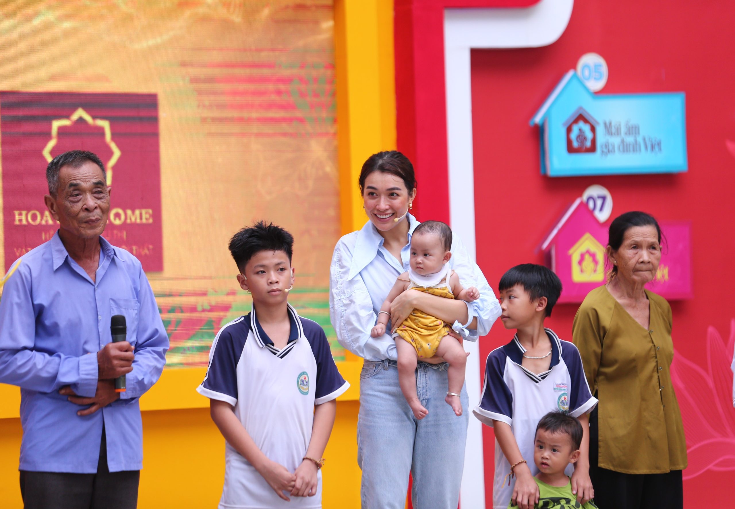 Mái ấm gia đình Việt tròn 1 tuổi: Tiếp tục trên con đường hoàn thành sứ mệnh mang hạnh phúc cho trẻ em mồ côi