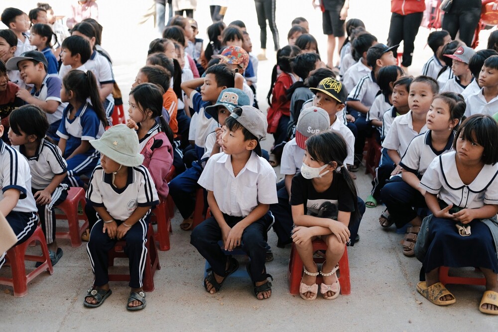 SAKOS mang “Tết ấm” đến với học sinh vượt khó học giỏi ở Hàm Tân, Bình Thuận