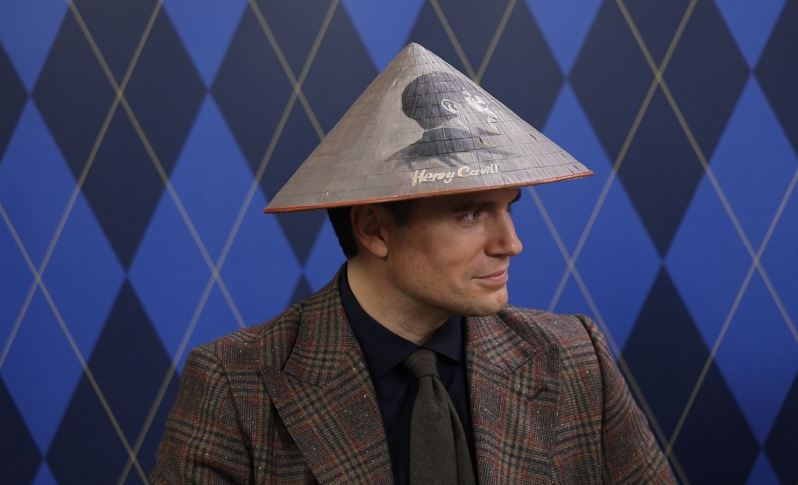 “Nam thần” Henry Cavill, minh tinh Bryce Dallas Howard đội nón lá Việt Nam tại sự kiện ra mắt phim "Argylle"