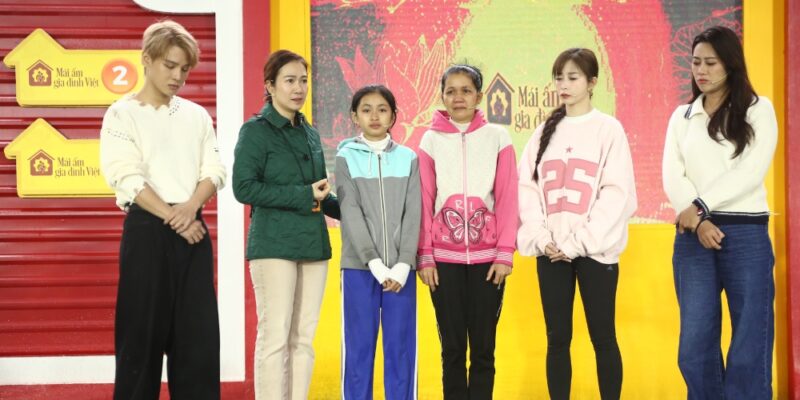 Bé trai mồ côi cha khi chưa ra đời, ước mong mỗi năm mẹ về thăm một lần khiến Thanh Thảo, Châu Tuyết Vân khóc nức nở