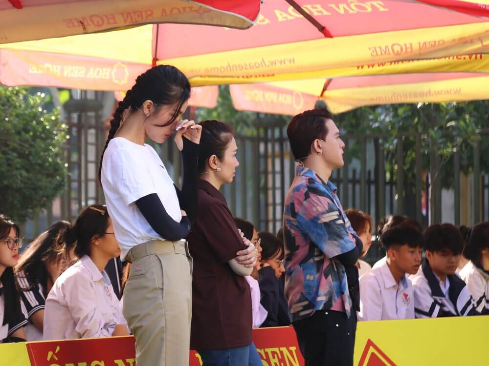 Thanh Thảo, Minh Tú nghẹn ngào trước gia đình mất đi tất cả, trụ cột duy nhất bị vùi lấp dưới trận sạt lở sau bão Yagi