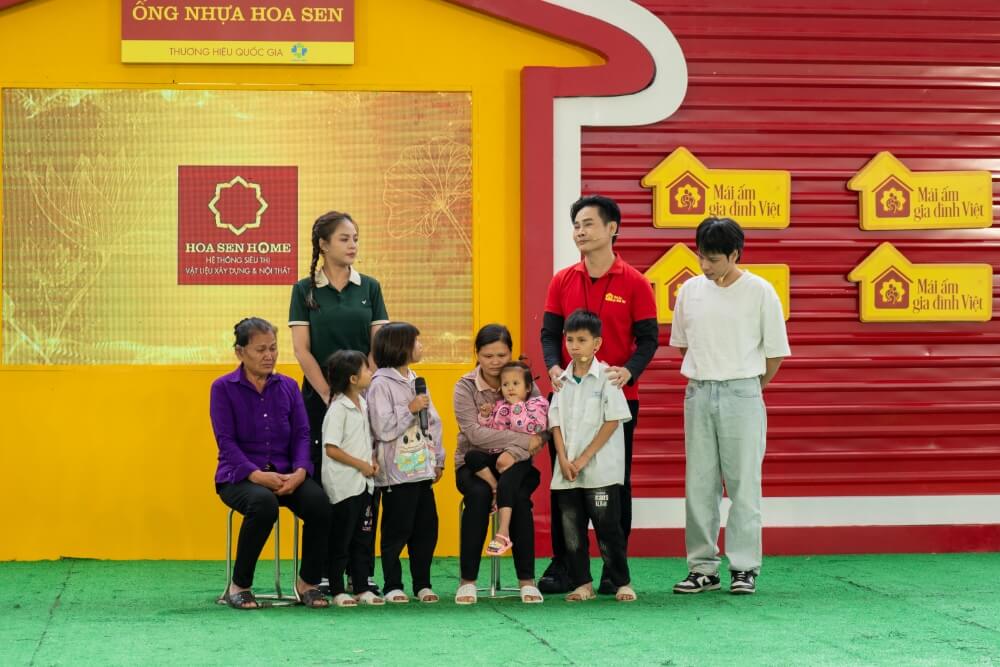 Mái ấm gia đình Việt trao gần 2.3 tỷ đồng khi ghi hình tại Bắc Giang