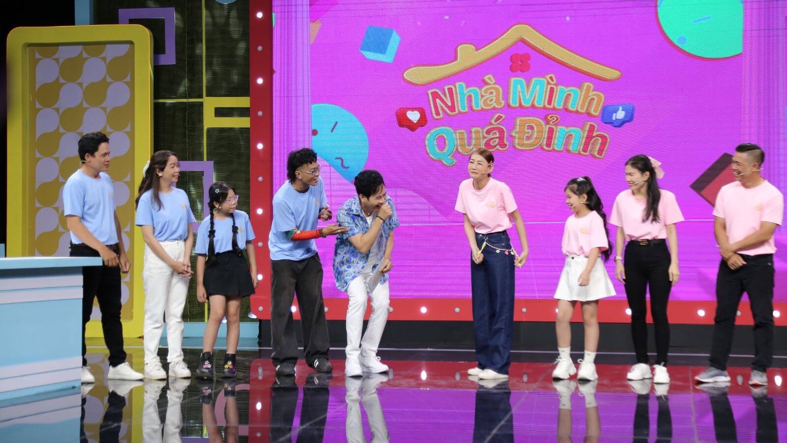 Nhà mình quá đỉnh: Diễm Phương “tụt huyết áp” vì bị quên tên, Hoàng Phi thắng lớn