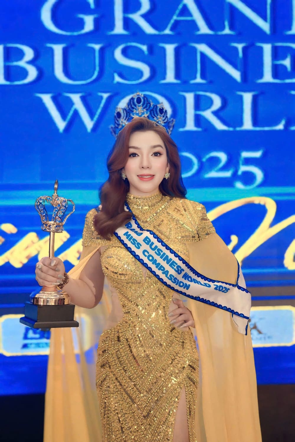 Đại diện Việt Nam giành danh hiệu Hoa hậu Nhân ái tại Miss Grand Business World 2025