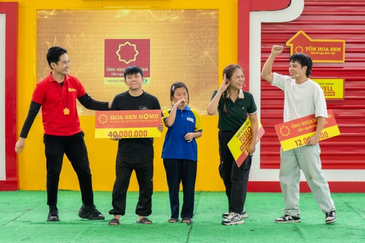 Diễn viên Thu Quỳnh và ca sĩ JayKii góp sức mang về hơn 100 triệu đồng cho các em nhỏ mồ côi