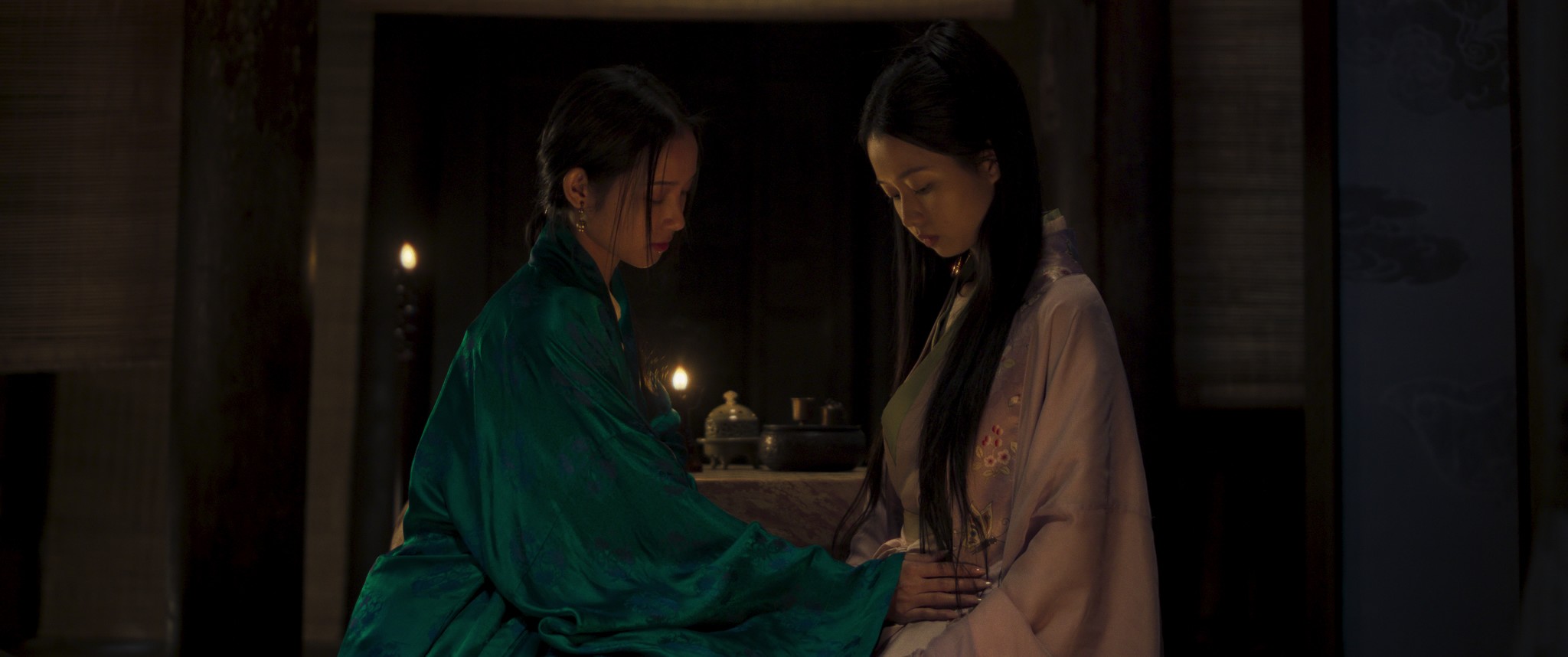 “Khế Ước Bán Dâu” tung teaser: Hé lộ thế giới tâm linh ma mị, Lâm Thanh Mỹ lột xác với hình tượng cô dâu bị ám