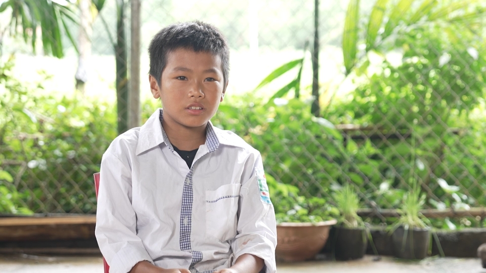 Đại Nghĩa, Ngô Lan Hương và Nguyễn Thái Học lặng người trước những bất hạnh của cậu bé mồ côi