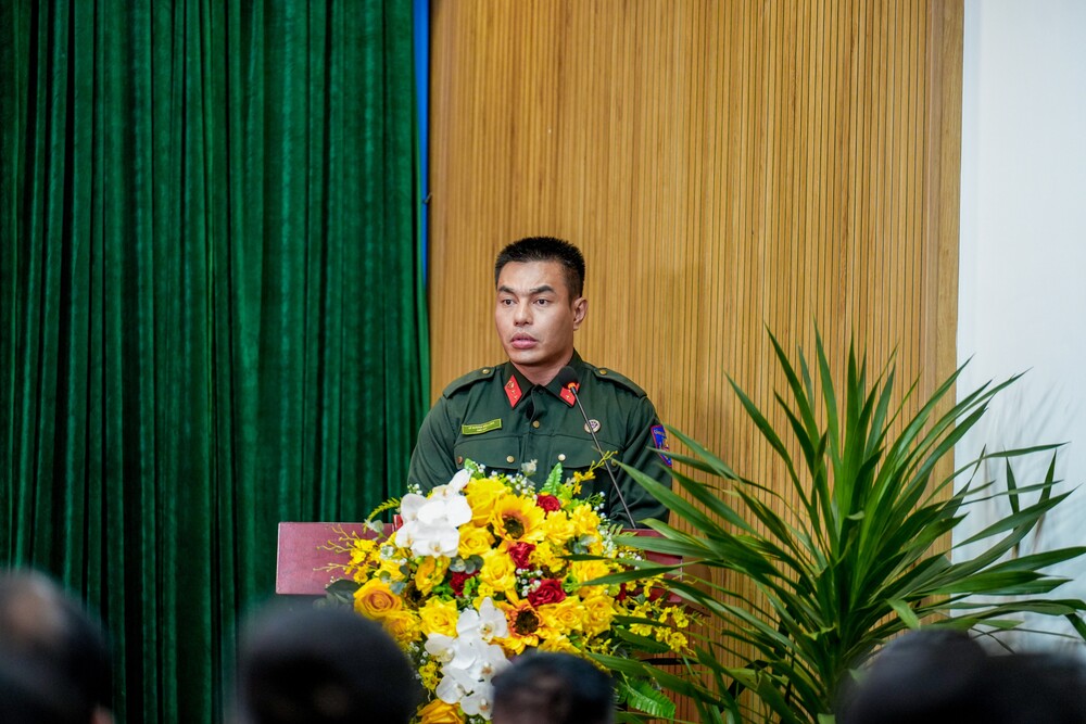Chiến sĩ quả cảm: Kiều Minh Tuấn, Phan Mạnh Quỳnh và Hưng Nguyễn được khen thưởng, Lê Dương Bảo Lâm xúc động