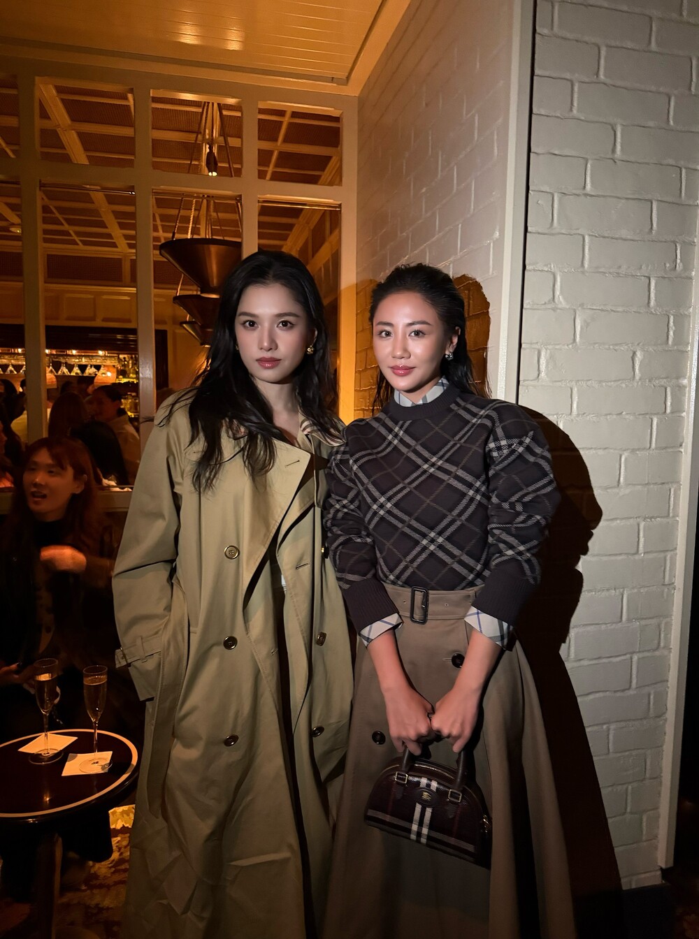 Văn Mai Hương gặp gỡ Trương Tịnh Nghi, Seungmin, Bright… tại London Fashion Week