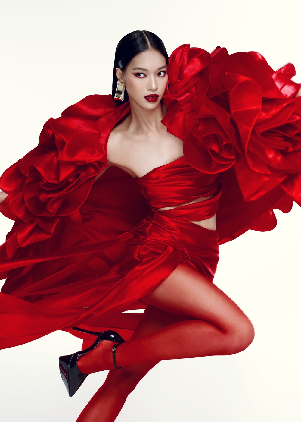 Lại Mai Hoa: Từ cô sinh viên kinh tế đến ngôi vị quán quân Vietnam’s Next Top Model 2025