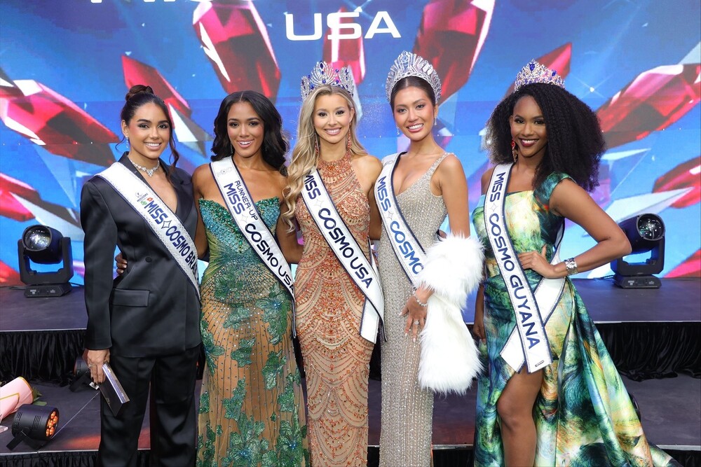 Chuỗi công du 4 quốc gia của Miss Cosmo 2024: Trao sash cho Hoa hậu Mỹ, xuất hiện nổi bật trên truyền hình Mexico và Panama