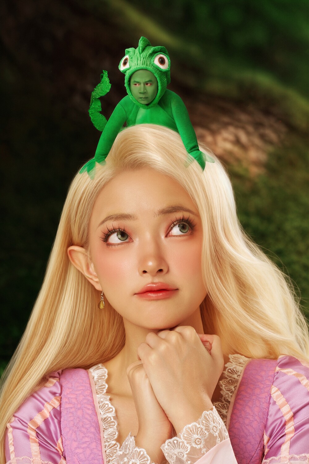 Châu Bùi và Binz hóa thân thành công chúa Rapunzel và tắc kè Pascal dịp Halloween