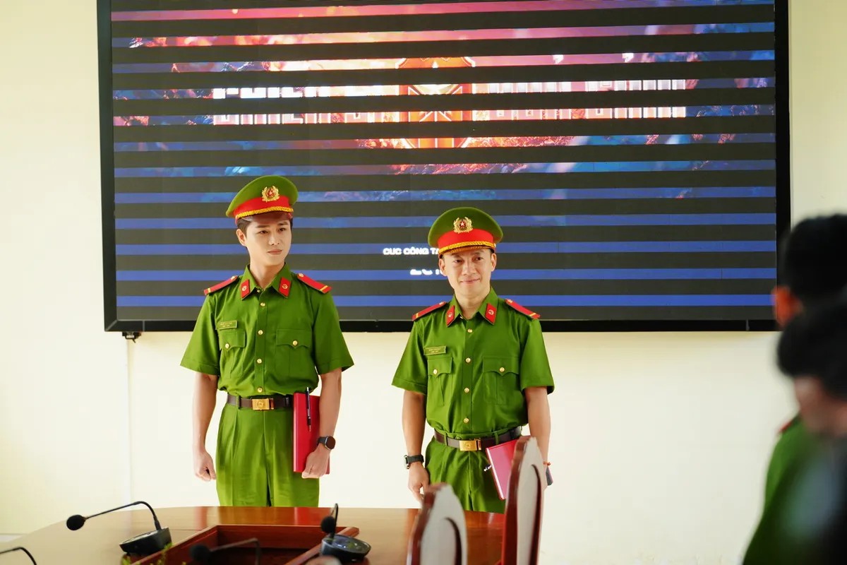Đinh Tiến Đạt, Tăng Duy Tân vừa tham gia đã “sốc” vì đánh trận lớn