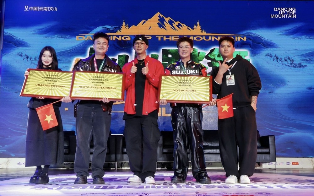 Bộ đôi đạo diễn Song Anh đưa nhóm nhảy thần tượng Zenith tỏa sáng trên đấu trường quốc tế