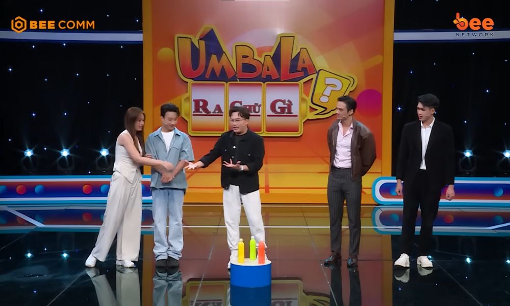 Con gái Hoàng Mập ghi điểm với ngoại hình xinh đẹp cùng màn đối đáp thơ duyên dáng