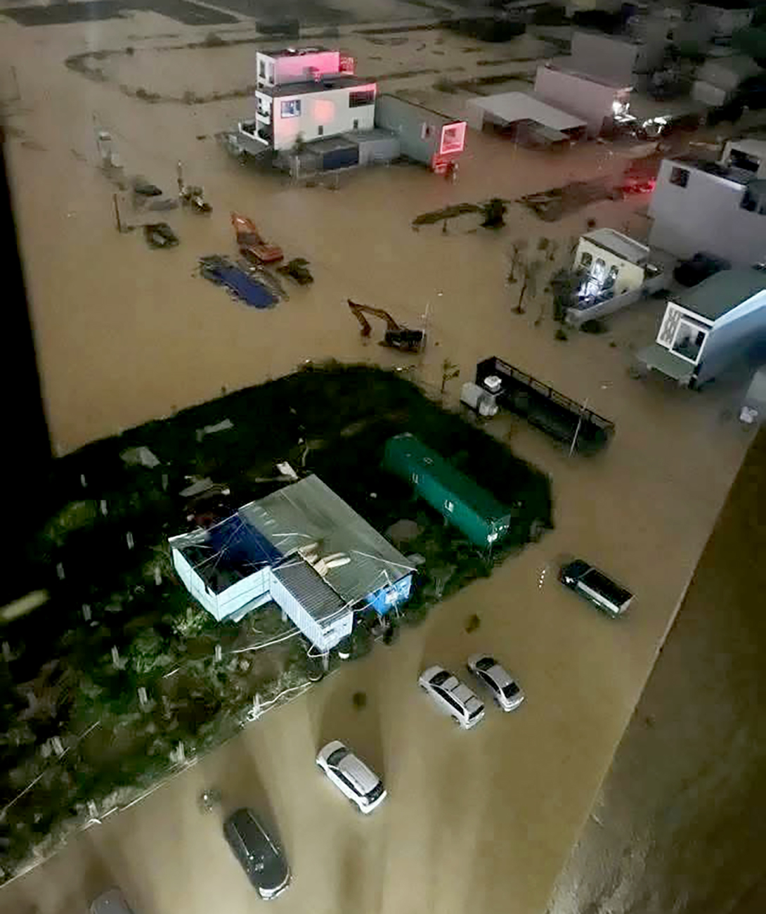 Dồn sức ứng phó với lũ đặc biệt lớn ở Đắk Lắk, lũ khẩn cấp ở Gia Lai