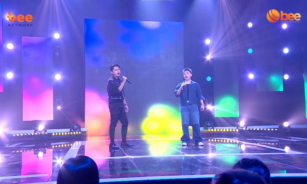 NSƯT Vân Khánh dành tràng pháo tay không ngớt cho phần song ca ăn ý của Hoàng Thái và ca, nhạc sĩ Bảo Kun 