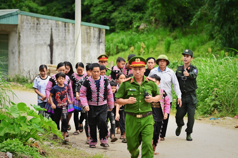 Lê Dương Bảo Lâm, Song Luân rơi nước mắt trong lúc thực hiện nhiệm vụ cuối cùng của “Chiến Sĩ Quả Cảm” mùa 1