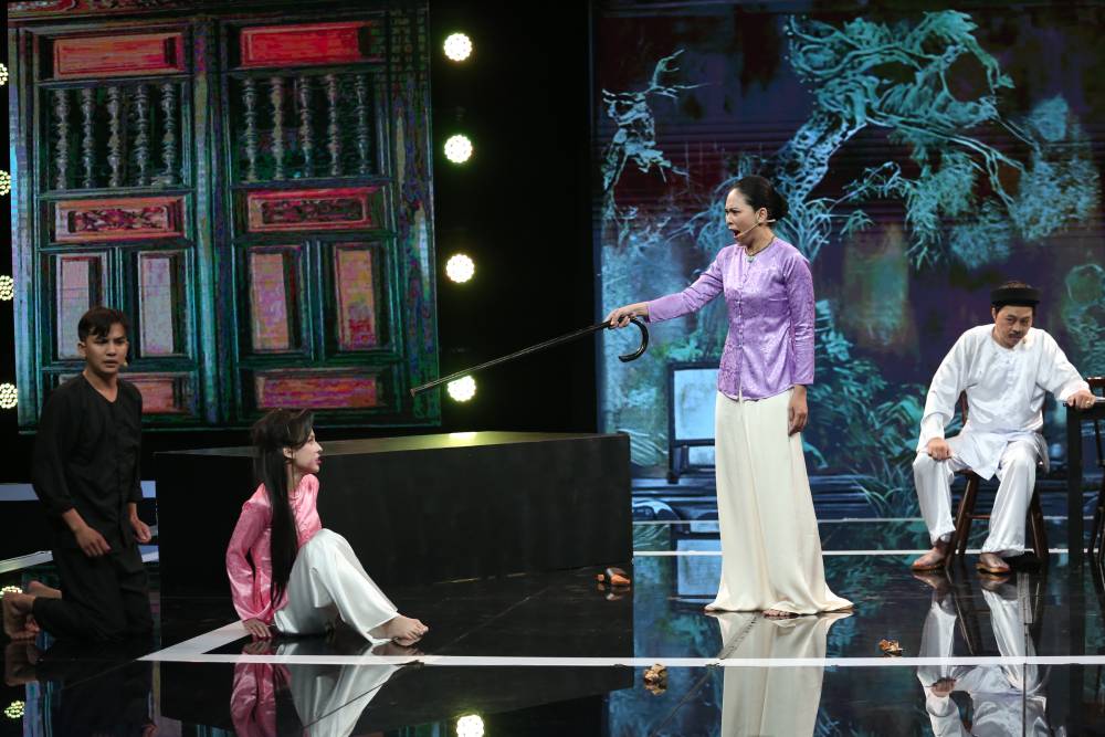 Tiết mục ‘kiếp chồng chung’ của 2 nữ thí sinh nhận lời khen từ NSND Kim Xuân