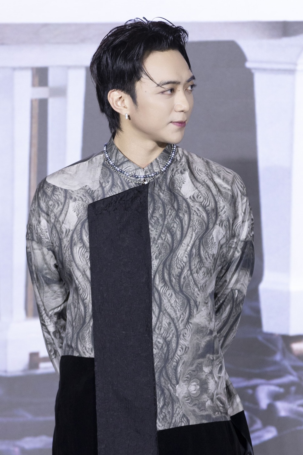 Soobin kết hợp NSND Tự Long và NSND Huỳnh Tú tôn vinh Xẩm Việt, chuẩn bị “bùng nổ” với concert lớn nhất năm 2025