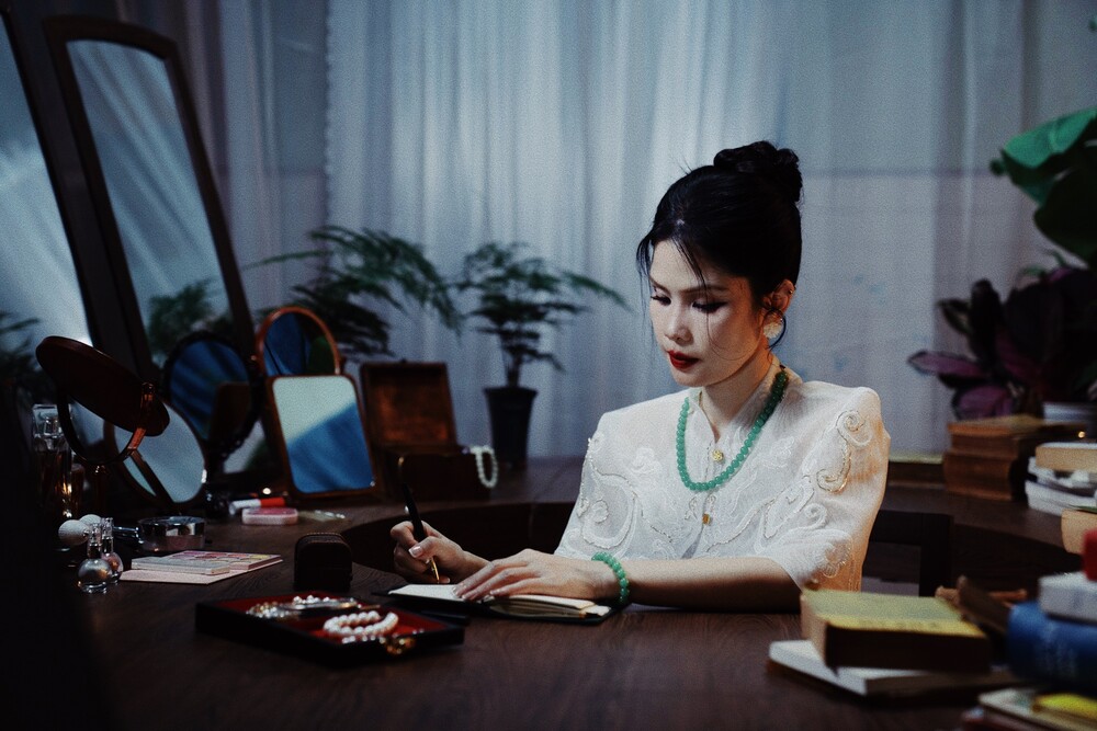 Duy Mạnh dùng nhật ký của vợ làm chất liệu sáng tác, kể câu chuyện chữa lành bằng âm nhạc trong “Trái Tim Em Đau”