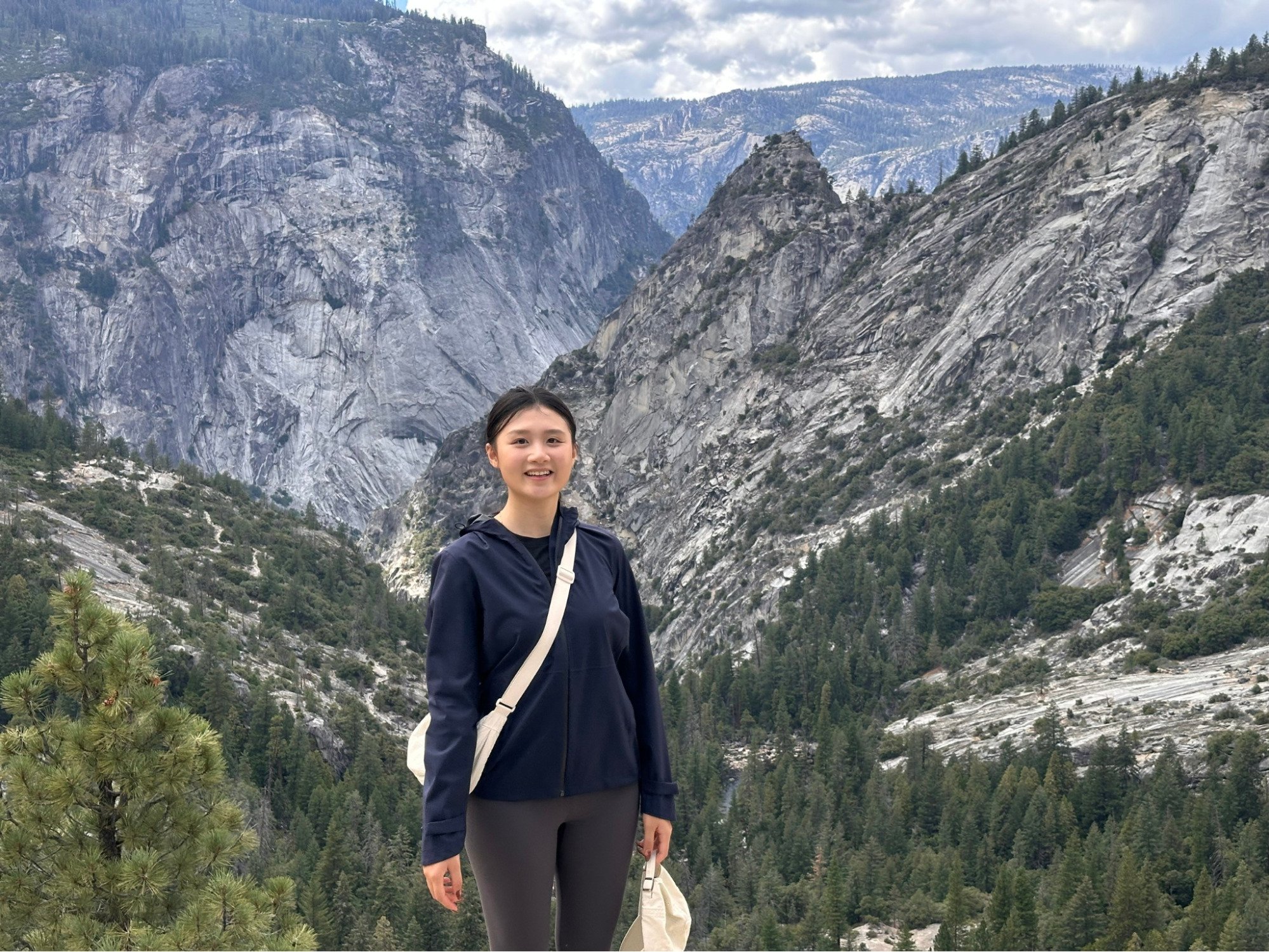 Youtuber Cloudoris chạm đến hàng triệu trái tim, chữa lành thế hệ trẻ với series Bạn Có Dám?