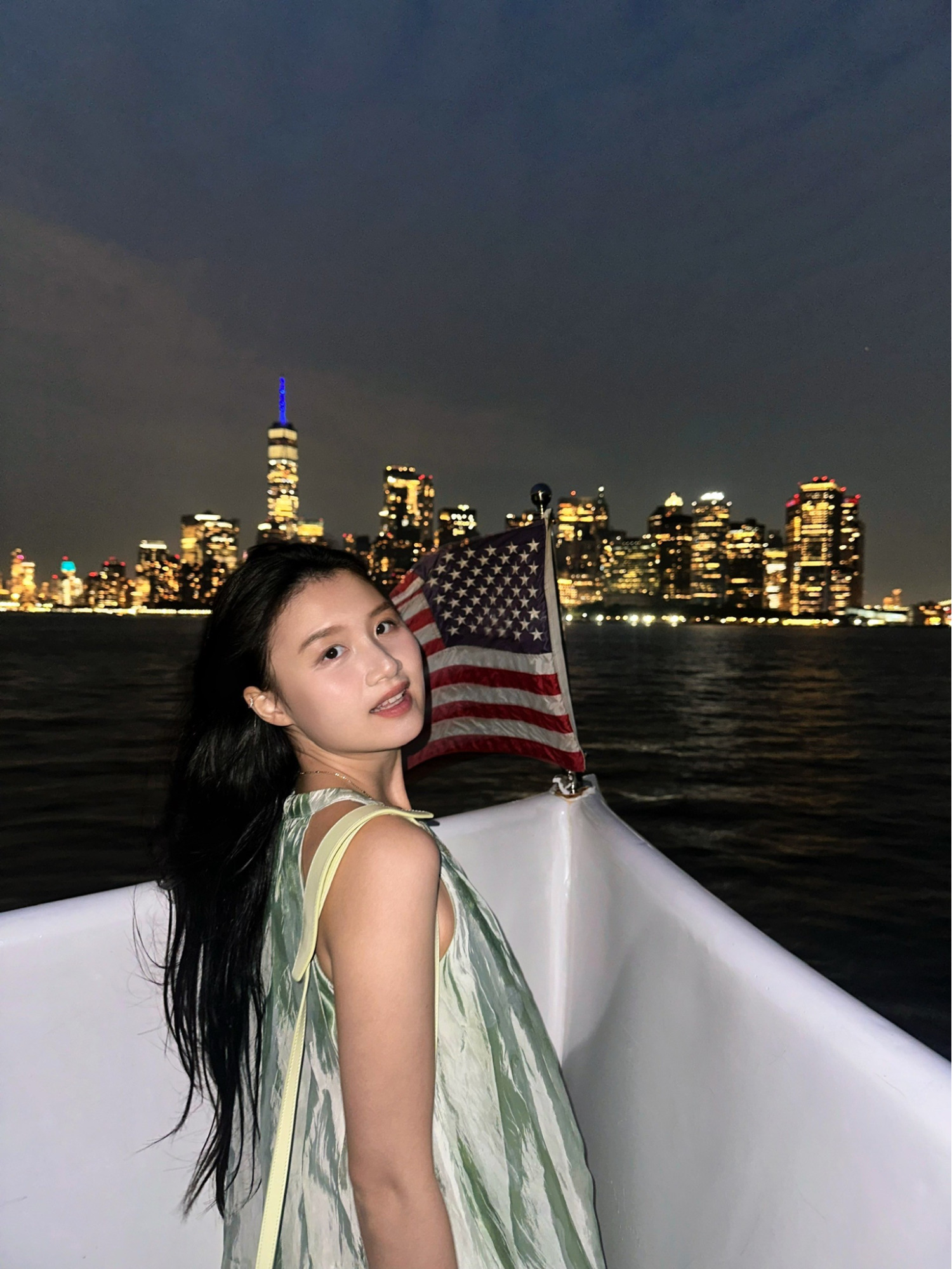 Youtuber Cloudoris chạm đến hàng triệu trái tim, chữa lành thế hệ trẻ với series Bạn Có Dám?