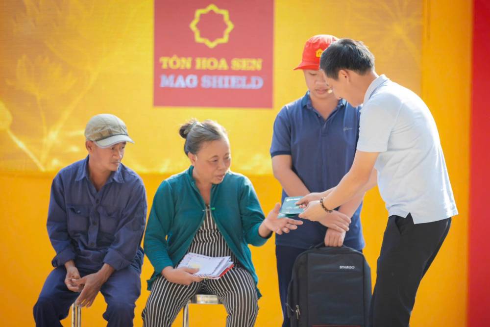 Công ty TNHH Tân Nhiên ủng hộ hơn 200 triệu đồng cho các hoàn cảnh tham gia Mái ấm gia đình Việt