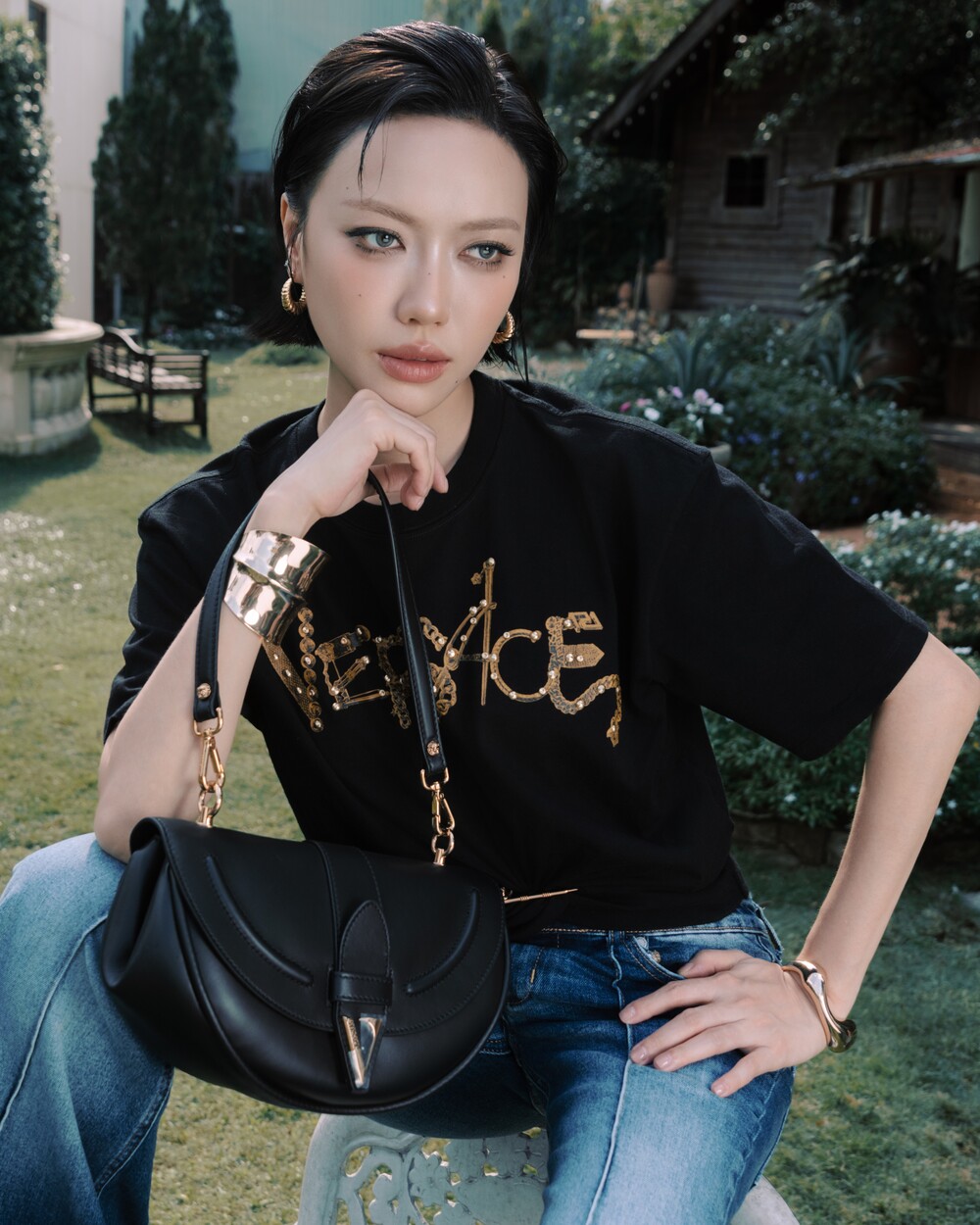 Diệu Nhi thành “yêu nữ hàng hiệu” trong bộ ảnh cuối năm, tiết lộ nhận loạt lời mời điện ảnh