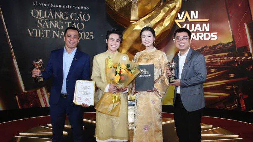 Mái ấm gia đình Việt cùng Tôn Hoa Sen lập cú đúp giải thưởng tại Giải thưởng Quảng cáo Sáng tạo Việt Nam