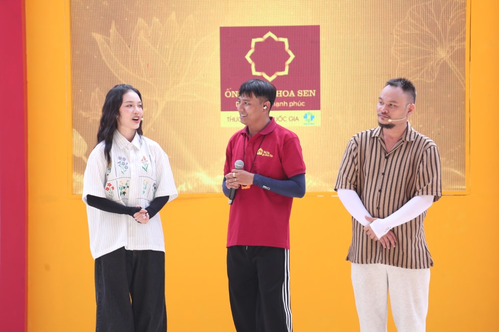 “Mái ấm gia đình Việt” trao hơn 2,5 tỷ đồng cho 18 gia đình khó khăn sau 3 ngày ghi hình tại Tây Ninh