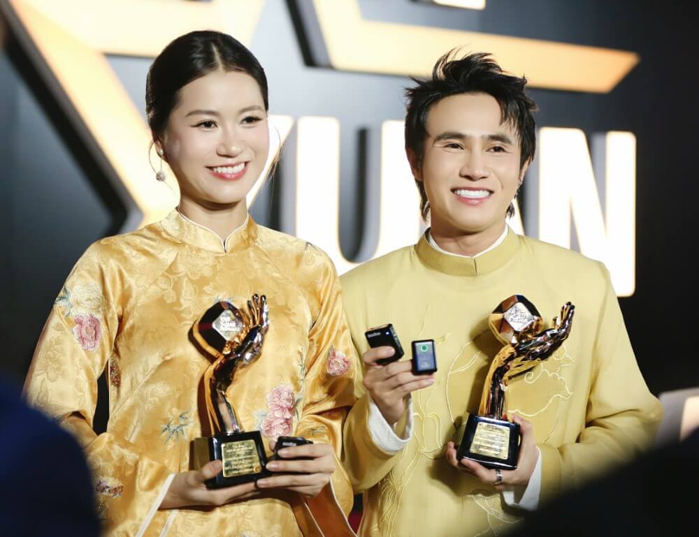 Mái ấm gia đình Việt cùng Tôn Hoa Sen lập cú đúp giải thưởng tại Giải thưởng Quảng cáo Sáng tạo Việt Nam