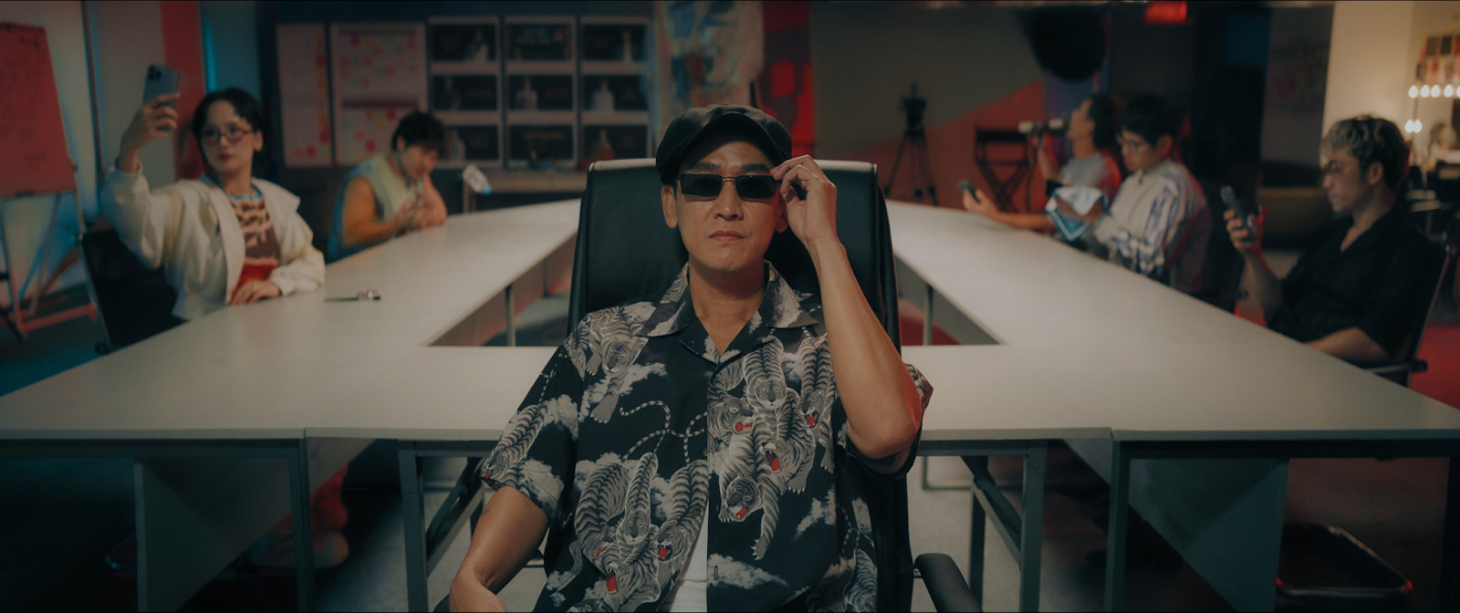 Hồng Ánh tái hợp hai ông chồng màn ảnh - NSƯT Đức Khuê và Hứa Vĩ Văn trong "Đại tiệc trăng máu 8"