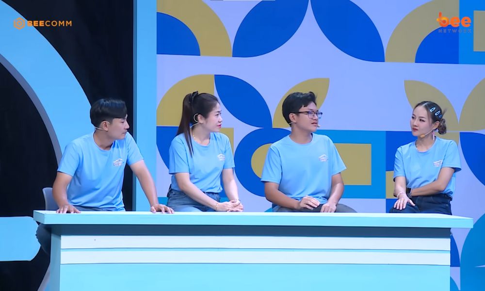 Học trò Minh Nhí bất ngờ xuất hiện cùng gia đình tại “Nhà Mình Quá Đỉnh”