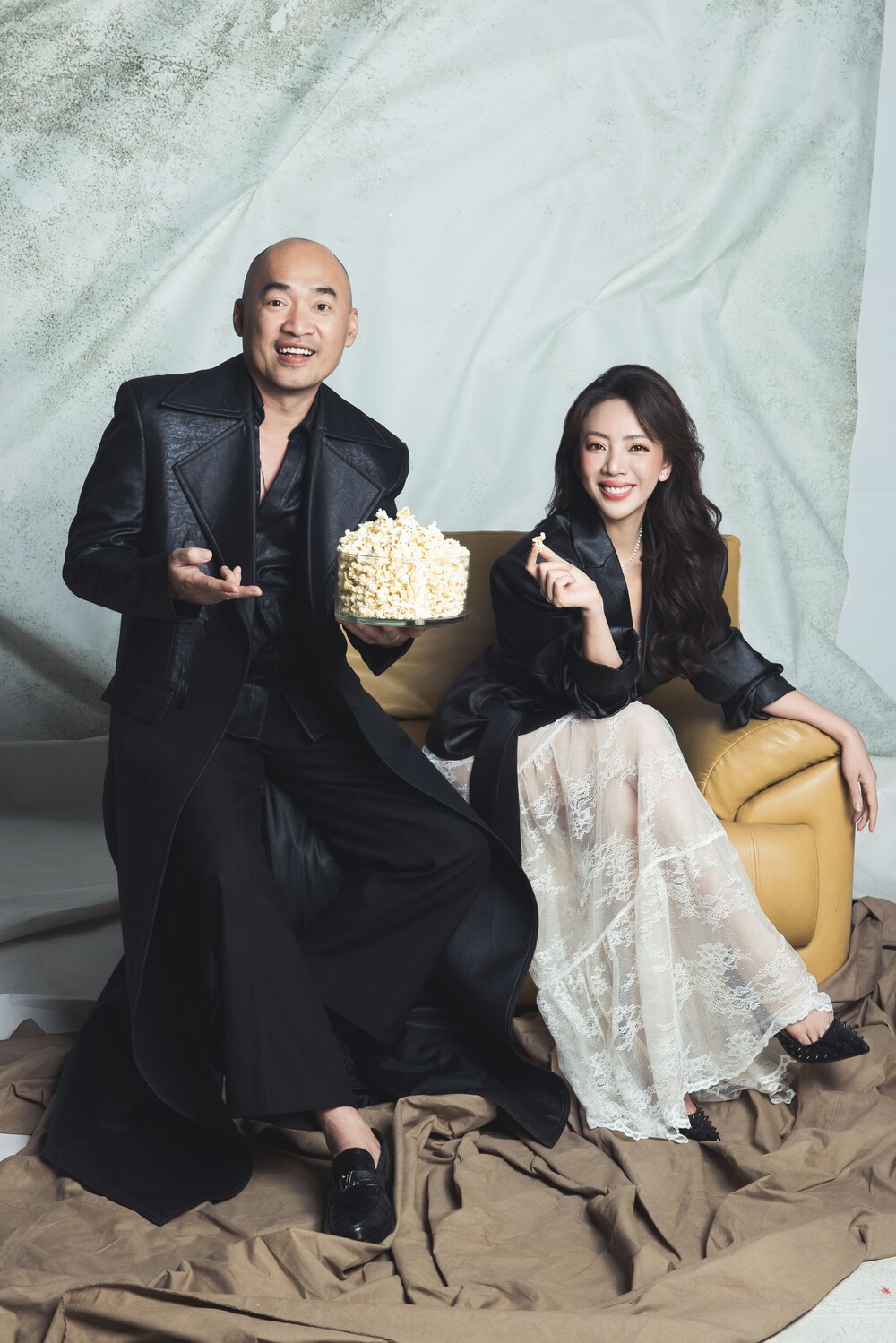 Tiến Luật “chơi lớn” tặng nhẫn kim cương cho Thu Trang kỷ niệm 15 năm ngày cưới