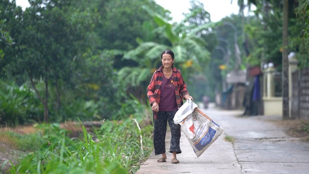MC Dương Hồng Phúc, Ngọc Hân và Đỗ Kim Phúc xót xa hoàn cảnh cậu bé mắc bệnh thận di truyền, mẹ chạy thận giai đoạn cuối