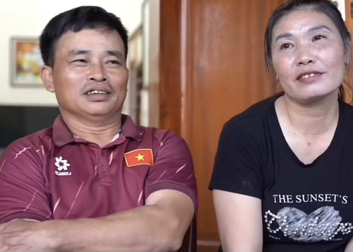 Đình Bắc đãi 100 mâm cảm ơn làng xóm, Văn Bình bối rối khi được so sánh với sao Hàn