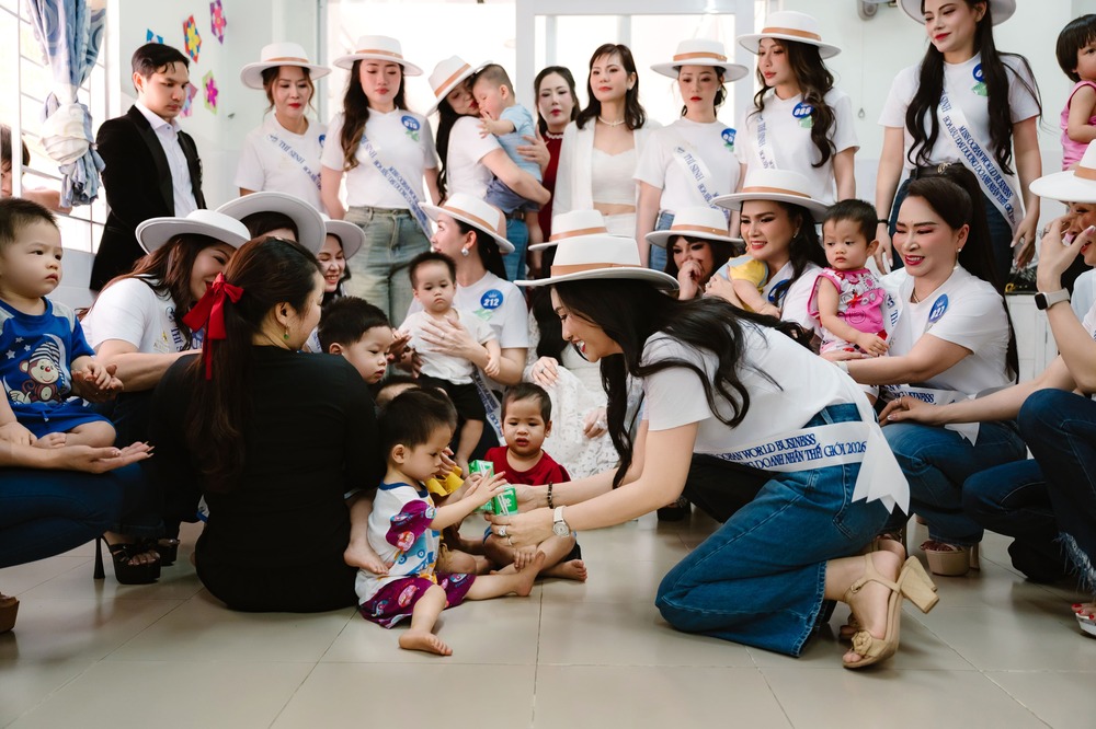 Thí sinh Miss Ocean World Business 2026 gây quỹ từ thiện kỷ lục gần 1 tỷ đồng