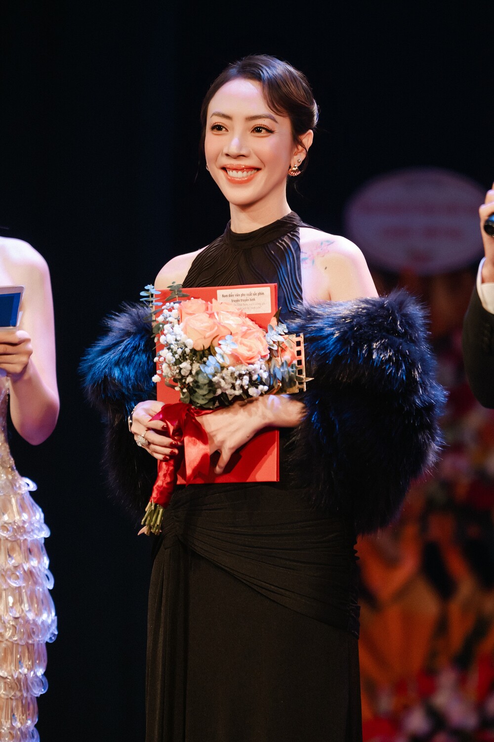 Thu Trang nói gì khi nhận giải Cánh diều vàng 2025?