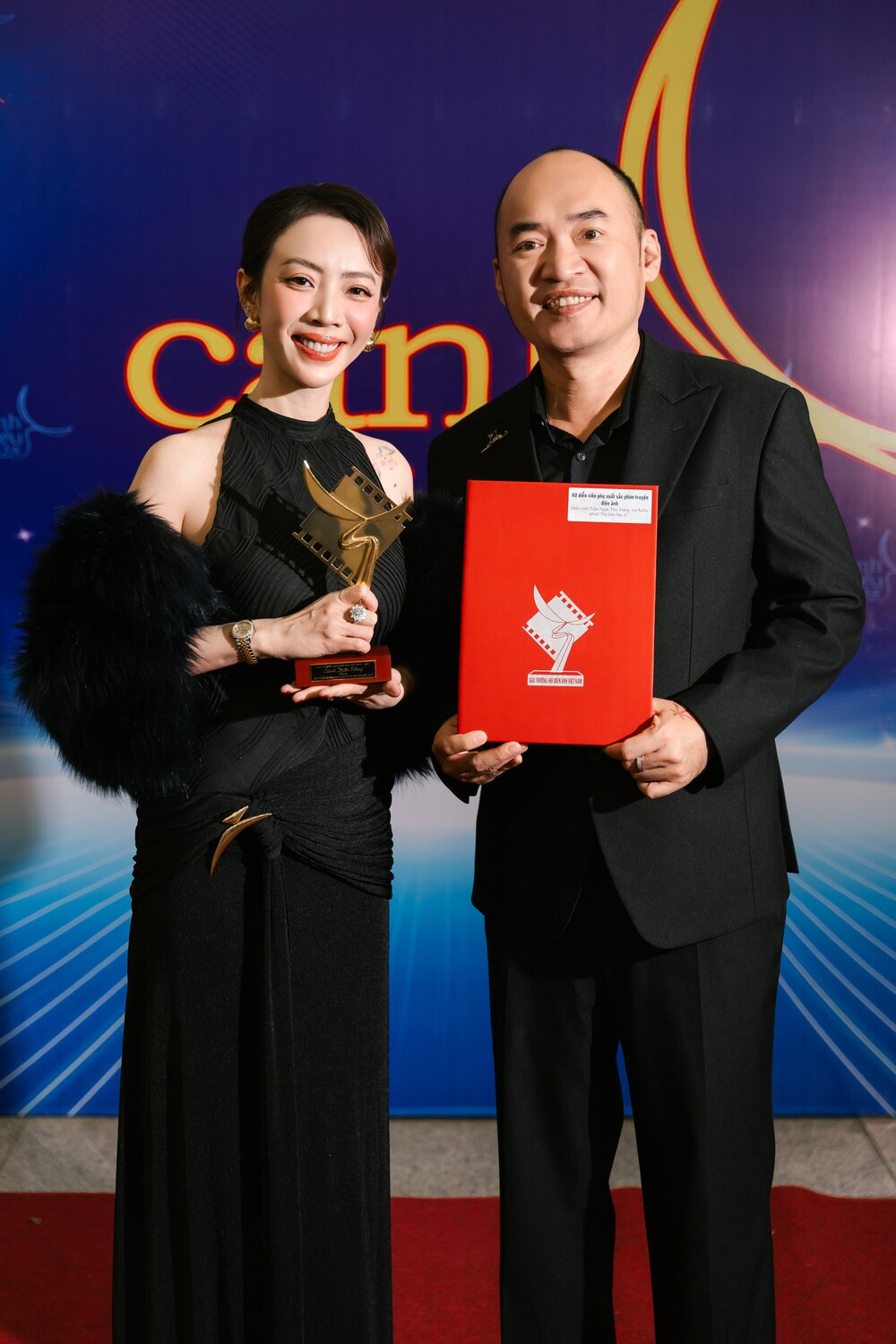 Thu Trang nói gì khi nhận giải Cánh diều vàng 2025?