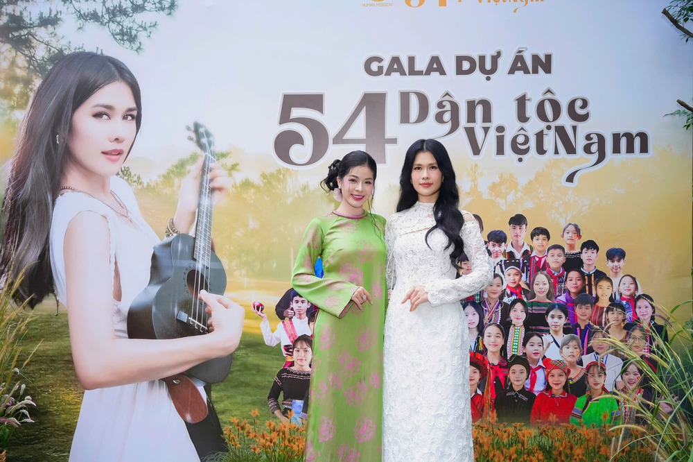MC Thu Nga ghi dấu ấn tại gala tổng kết dự án “54 Dân Tộc Việt Nam”