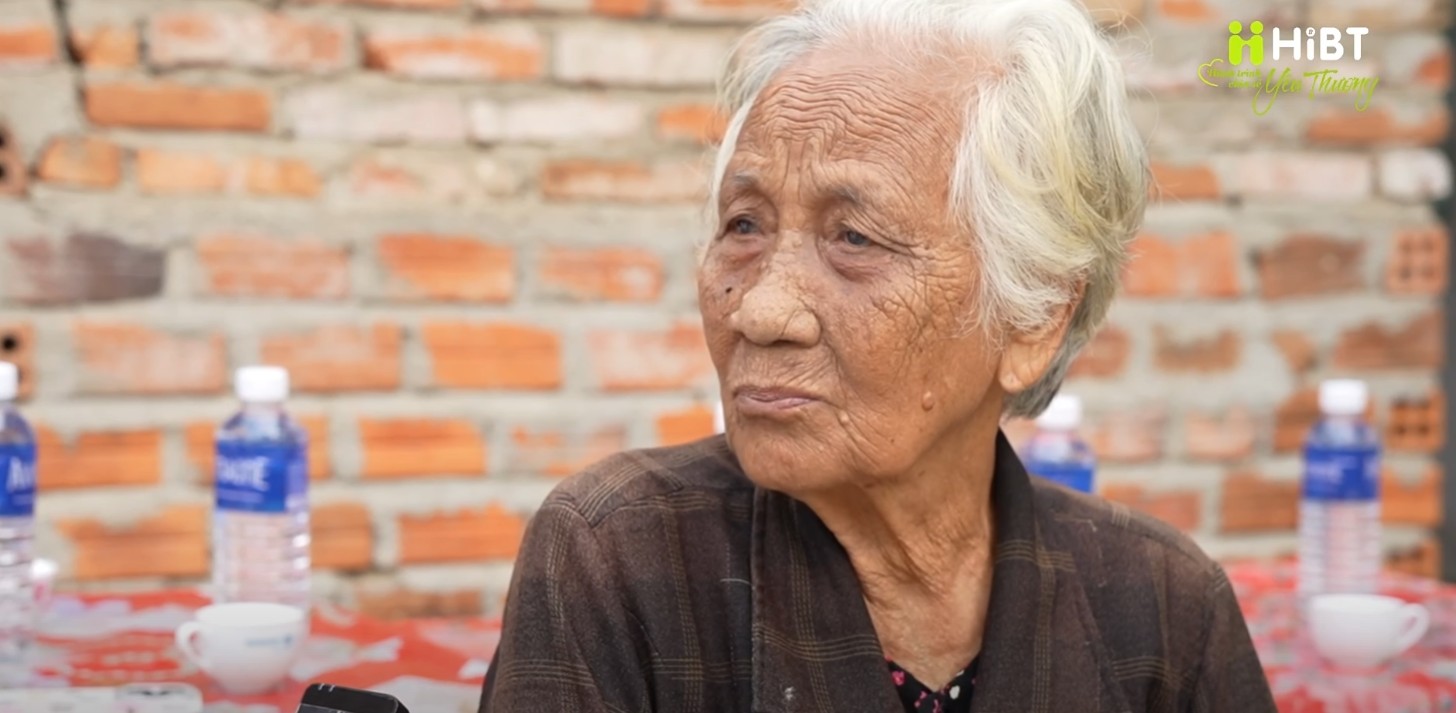 Cụ bà 80 tuổi mất nhà sau trận lũ, sống cô độc được tái thiết chỗ ở từ chương trình “Mái ấm tình thương”