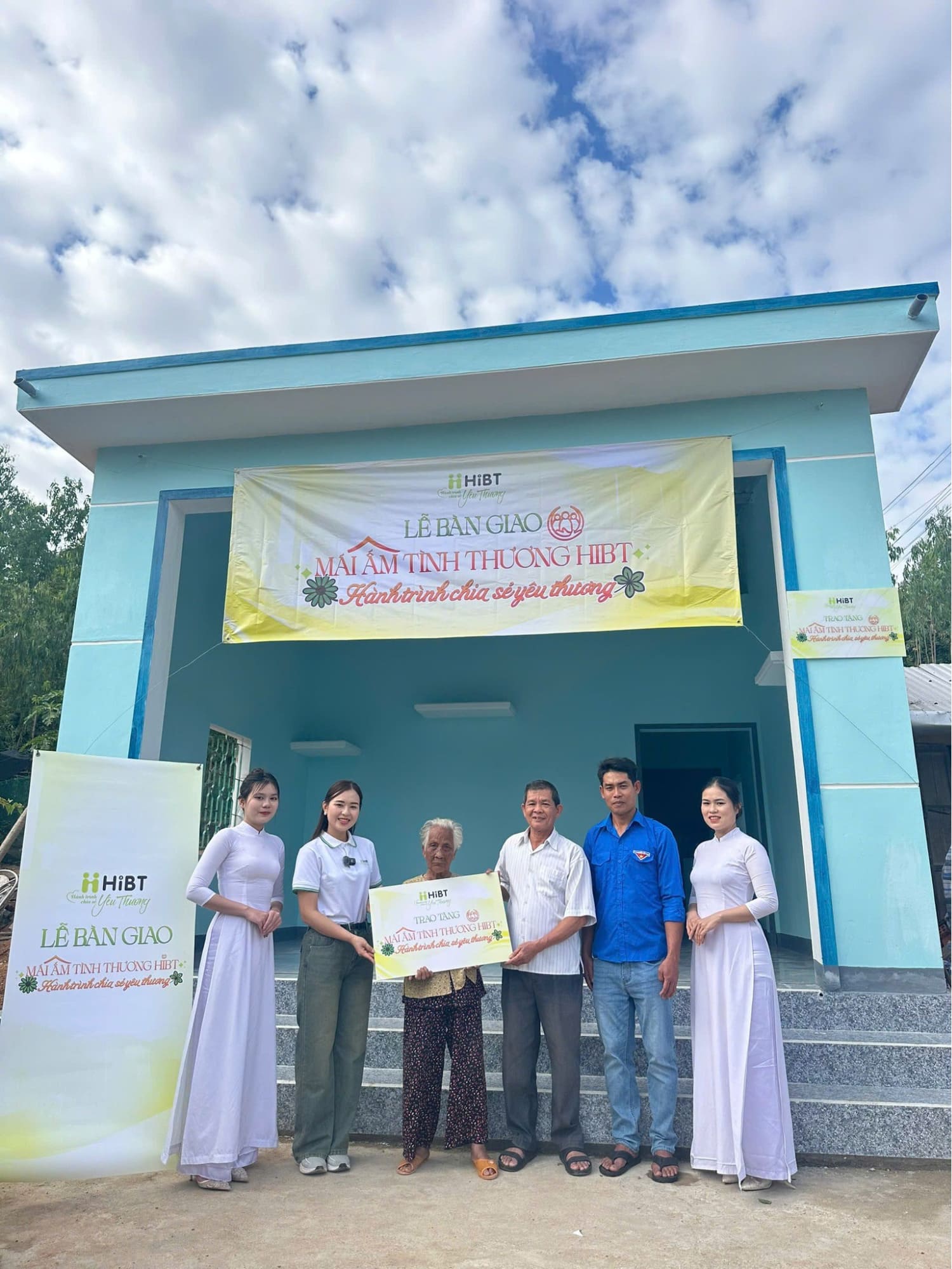 Cụ bà 80 tuổi mất nhà sau trận lũ, sống cô độc được tái thiết chỗ ở từ chương trình “Mái ấm tình thương”