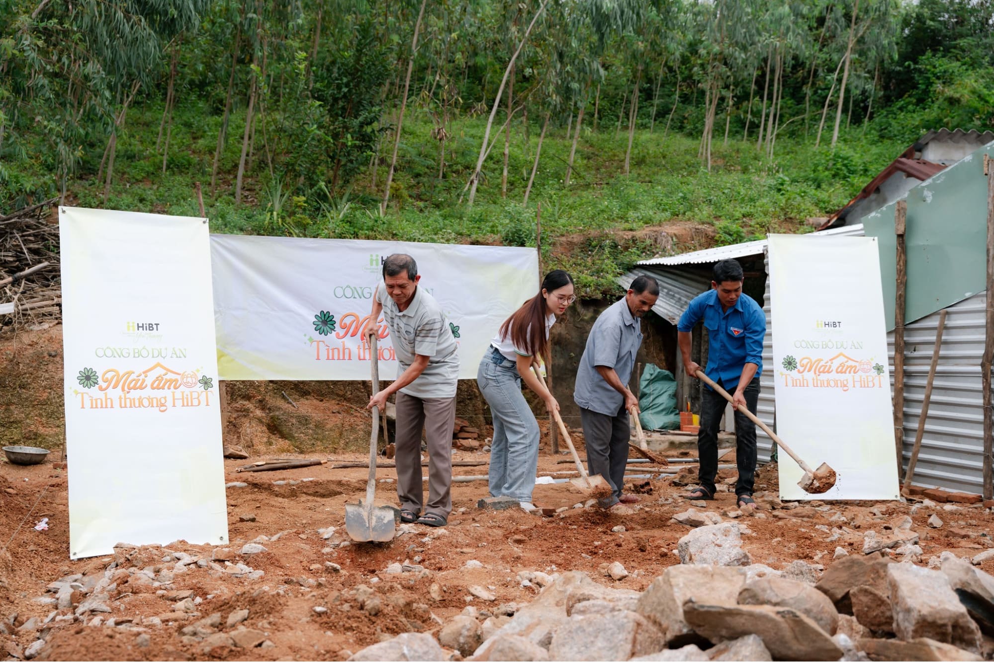 Cụ bà 80 tuổi mất nhà sau trận lũ, sống cô độc được tái thiết chỗ ở từ chương trình “Mái ấm tình thương”