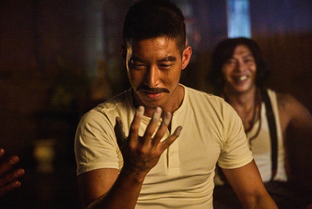 Nam thần Mario Maurer cùng "Quốc bảo Thái Lan" hóa thân tướng cướp trong "Tứ hổ đại náo"