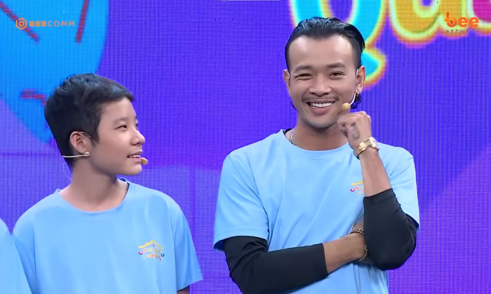 Hoàng Phi nhập tiệc với phong thái MC tiệc cưới, bị Diễm Phương “chọc quê” vì gia đình “ghẻ lạnh” 