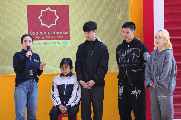 Ốc Thanh Vân, Hậu Hoàng bật khóc, Cường Seven lặng người trước những phận đời kém may mắn