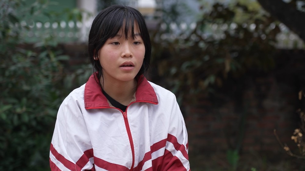 Ốc Thanh Vân xúc động trước người mẹ một mình nuôi ba con, chăm chồng sống thực vật